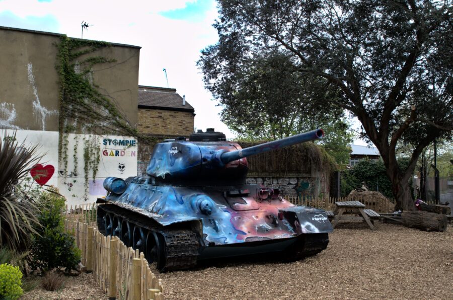 the-russian-tank-in-bermondsey-london